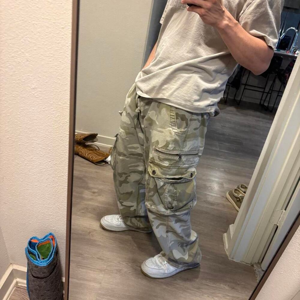 Vintage no boundaries baggy camo